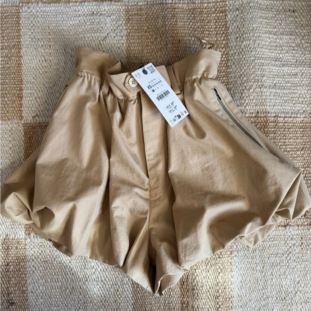 NWT, Zara ZW Collection Balloon Shorts w/Zipper Pockets - Picture 1 of 4